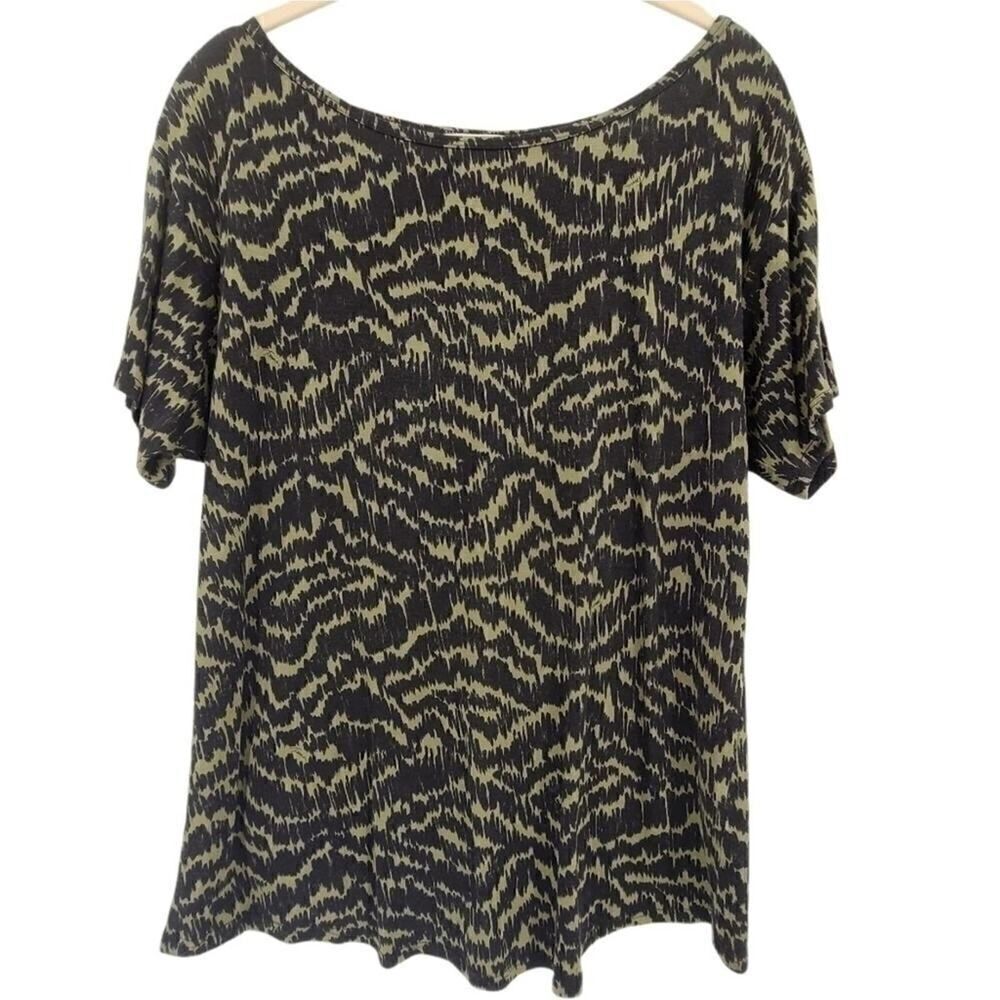 Trina Turk Black & Green Abstract Animal Print Short Sleeve Blouse Size M
